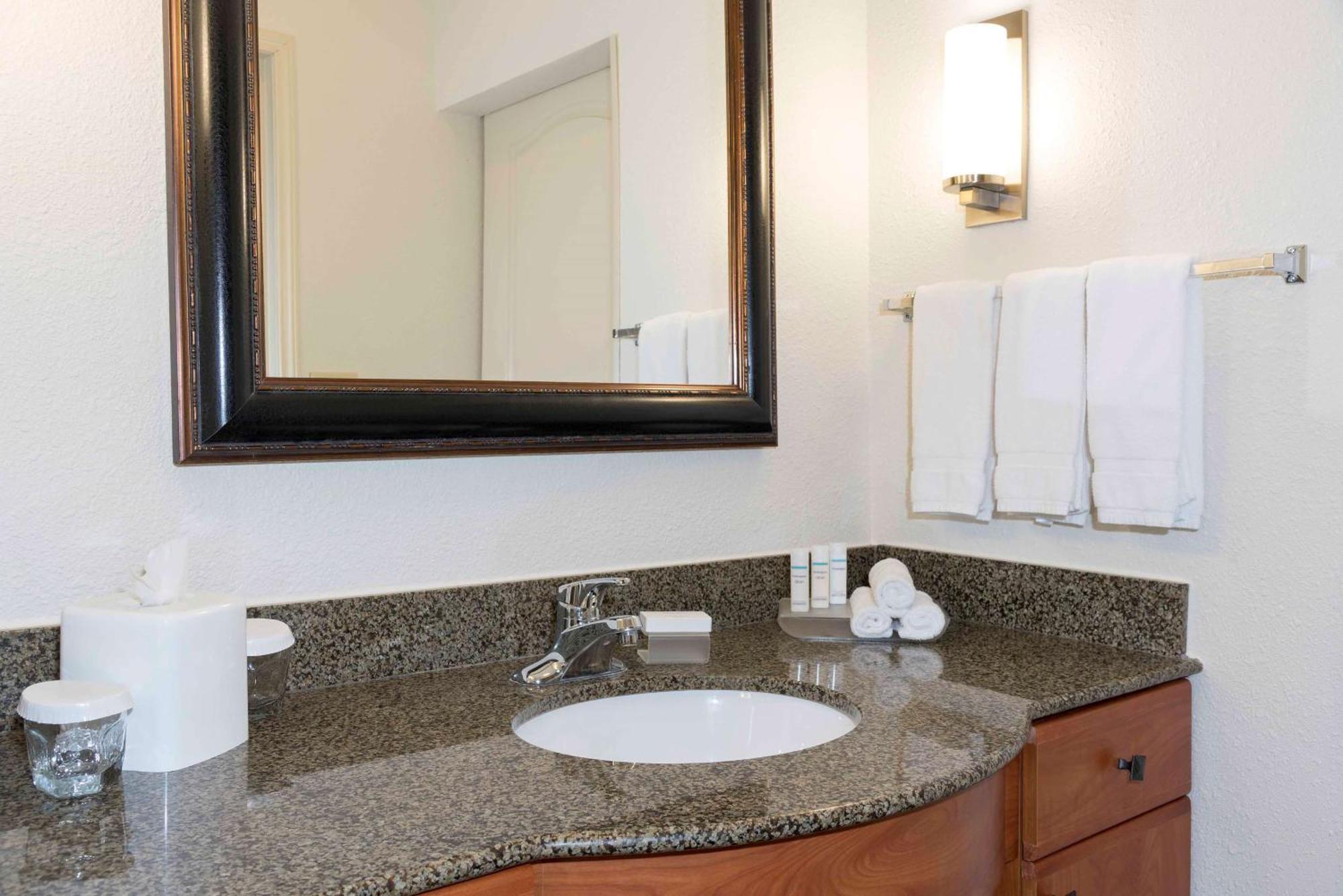 Homewood Suites By Hilton Indianapolis Airport / Plainfield Εξωτερικό φωτογραφία
