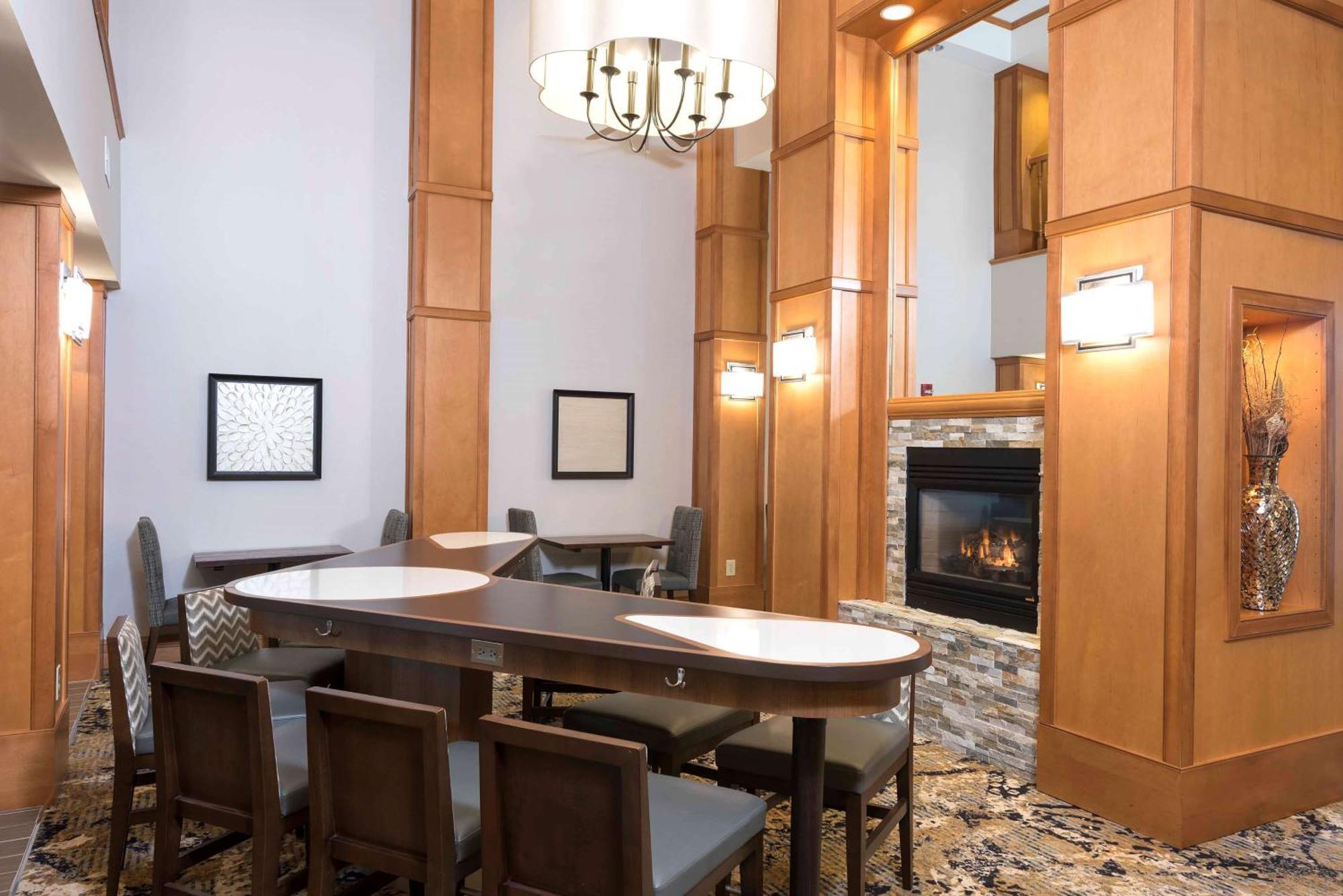 Homewood Suites By Hilton Indianapolis Airport / Plainfield Εξωτερικό φωτογραφία